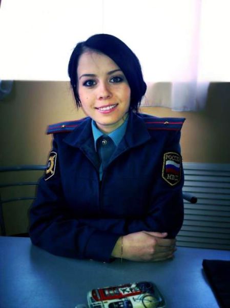 russian_police_girls_that_you_will_happy_to_be_arrested_by_640_36