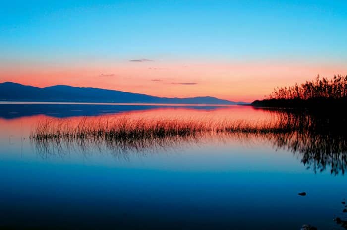 Είναι η μεγαλύτερη λίμνη στην Ελλάδα αλλά παραμένει άγνωστη στον περισσότερο κόσμο
