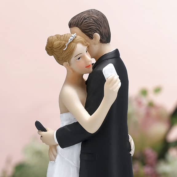 funny-wedding-cake-toppers-8