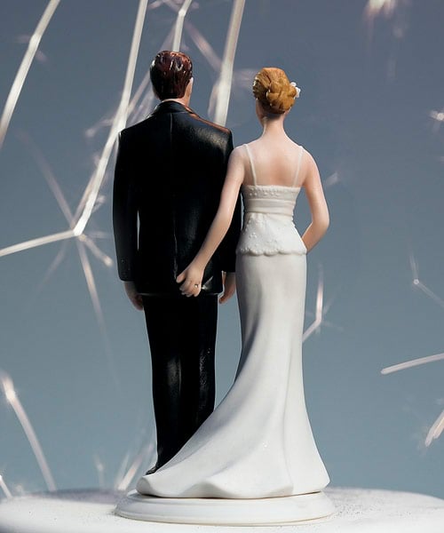 funny-wedding-cake-toppers-11