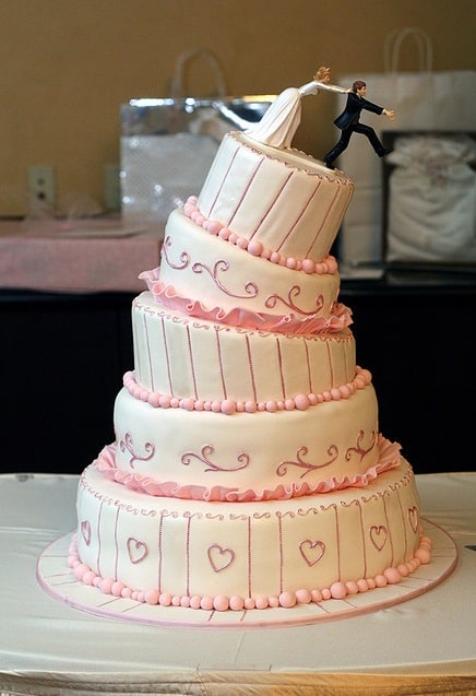 funny-wedding-cake-toppers-3