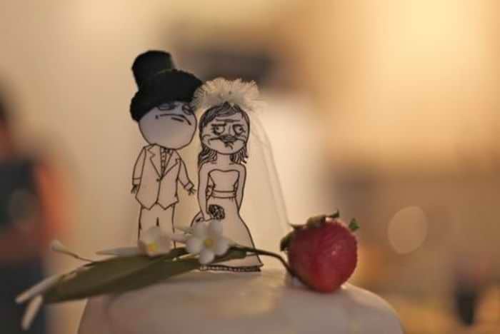 funny-wedding-cake-toppers-1