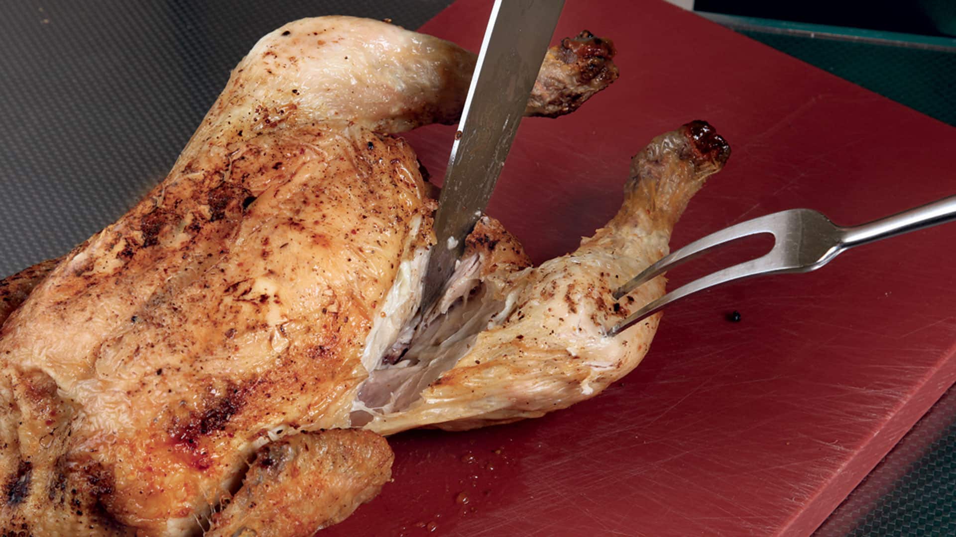 Μην ξαναπετάξετε την πέτσα από το κοτόπουλο, σύμφωνα με τους γιατρούς είναι ό,τι καλύτερο για την υγεία σας 11 kotopoulo