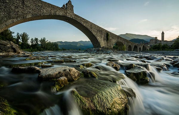 tilestwra.gr - Παλιές γέφυρες δημιουργούν εκπληκτικά τοπία!