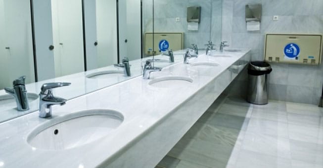 Ποιο είναι το μεγαλύτερο λάθος που κάνουμε στο μπάνιο;
