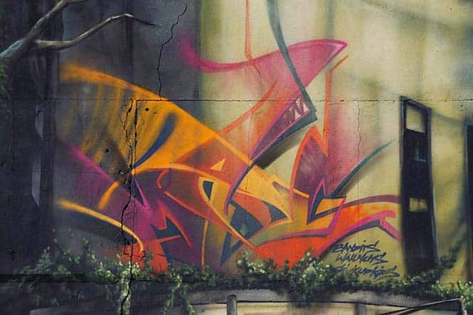 Εντυπωσιακό graffiti Jurassic Park (6)