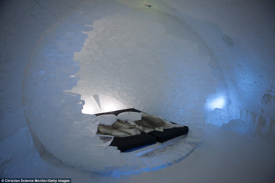 ice hotel1