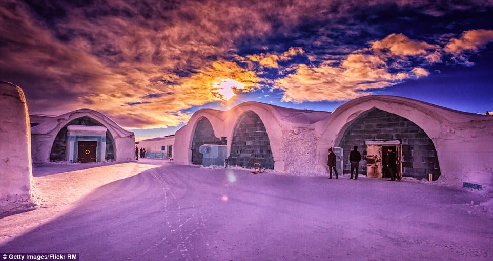 ice hotel11