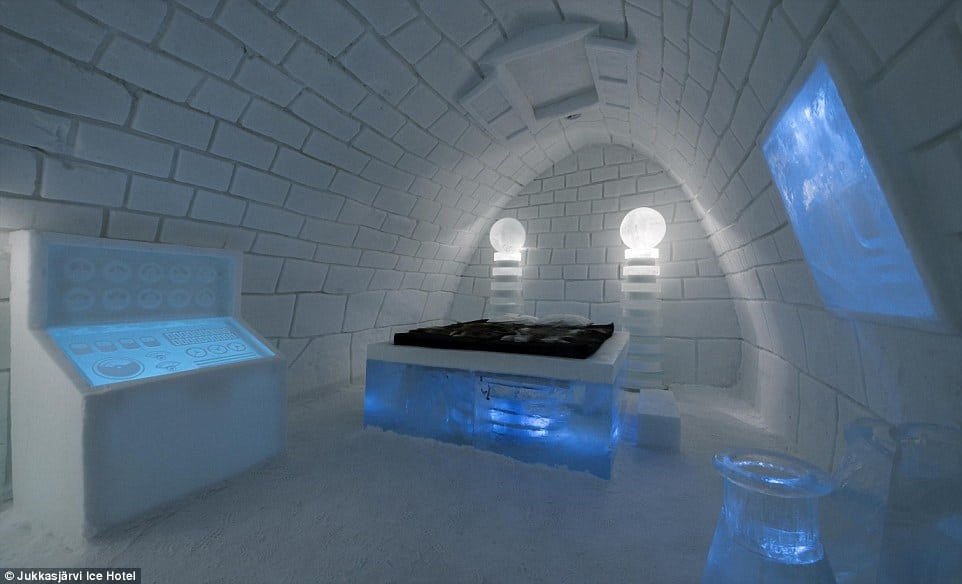 ice hotel2