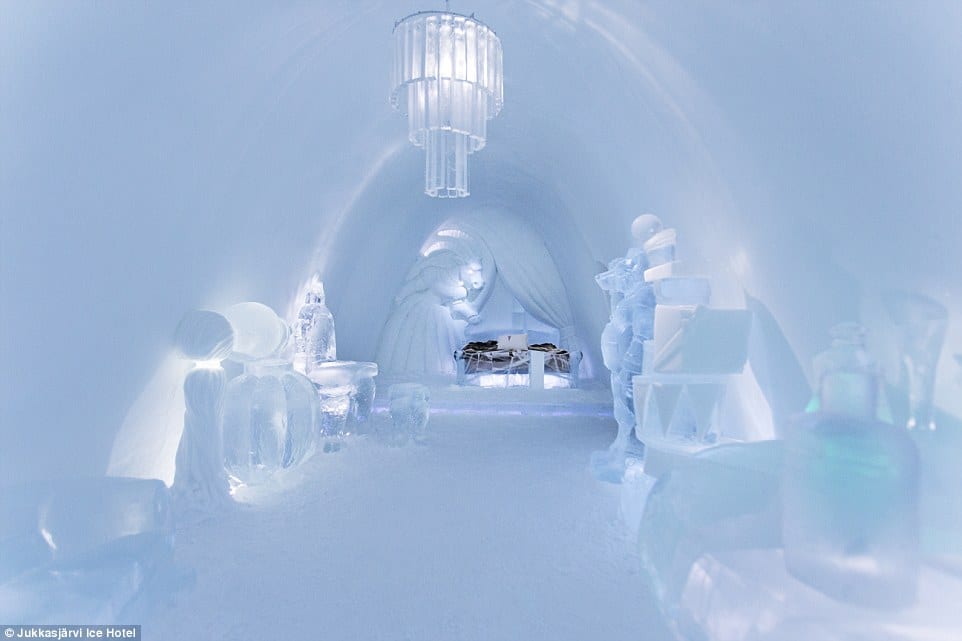 ice hotel3