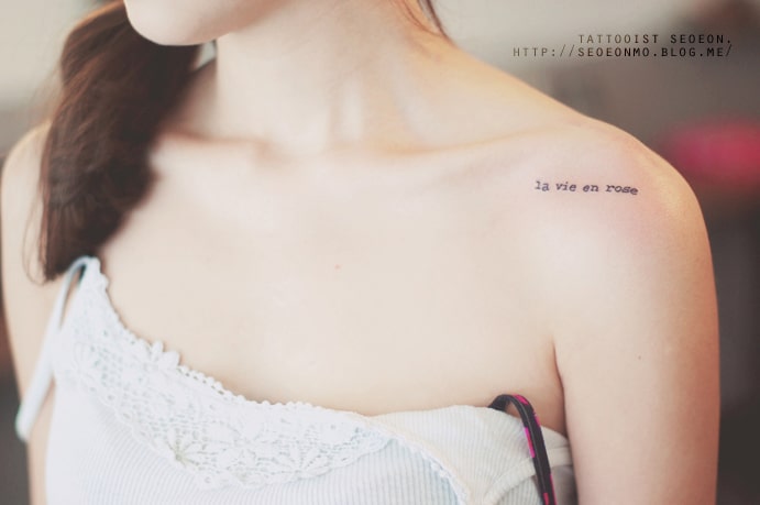 tilestwra.gr : minimalistic feminine discreet tattoo seoeon 22 21+1 μινιμαλιστικά τατουάζ που θα λατρέψετε