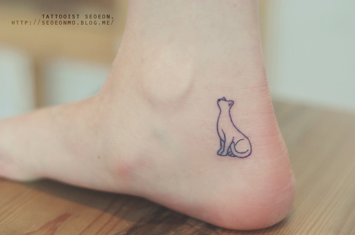 tilestwra.gr : minimalistic feminine discreet tattoo seoeon 29 21+1 μινιμαλιστικά τατουάζ που θα λατρέψετε