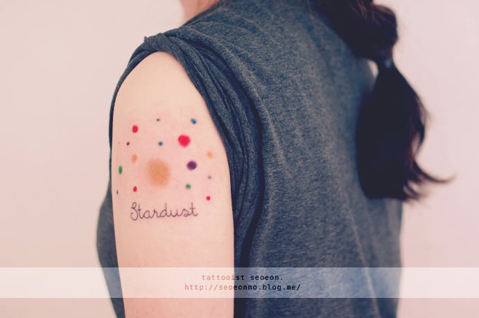 tilestwra.gr : minimalistic feminine discreet tattoo seoeon 33 21+1 μινιμαλιστικά τατουάζ που θα λατρέψετε