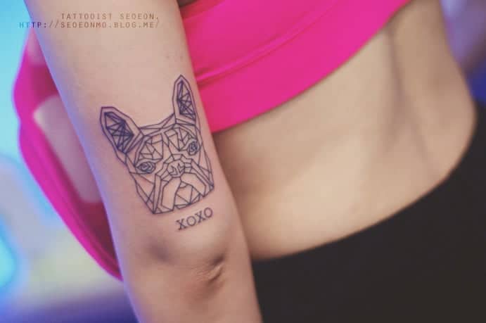 tilestwra.gr : minimalistic feminine discreet tattoo seoeon 6 21+1 μινιμαλιστικά τατουάζ που θα λατρέψετε