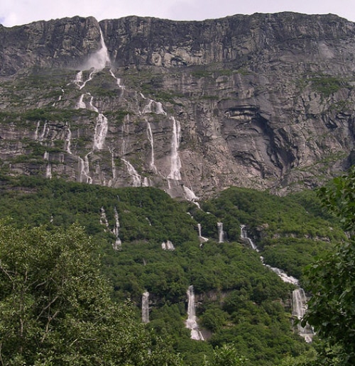6.vinnufossen falls