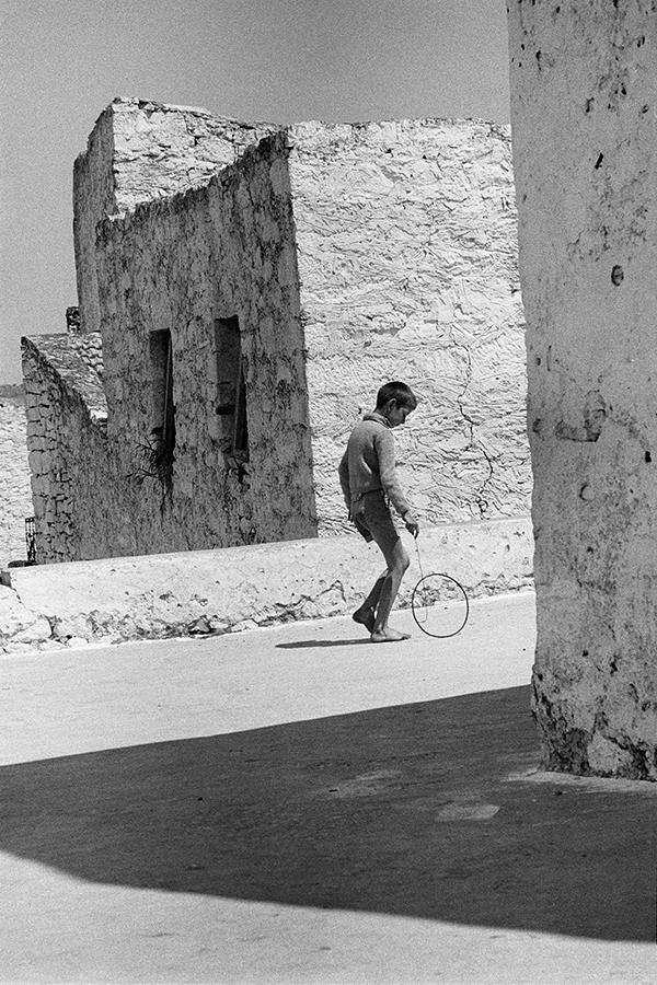 tilestwra.gr : 600x900 2405 photo two Φωτογραφίες μιας Ελλάδας που δεν υπάρχει πια – Καθημερινές στιγμές της ελληνικής επαρχίας του ‘60