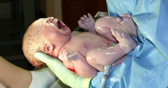 .gr : Newborn2 Δείτε τι συμβαίνει κατά τα πρώτα 5 λεπτά της ζωής ενός νεογνού!