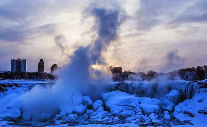 otan pagonoun oi katarraktes tou niagara 10
