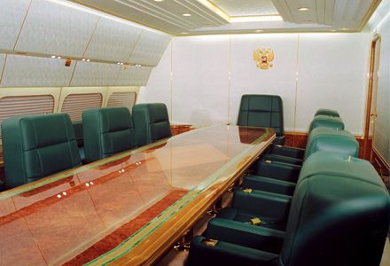 the-aircraft-of-the-russian-president-vladimir-putin-4