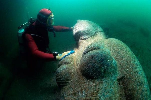 Αυτό που ανακάλυψαν οι αρχαιολόγοι στο βυθό της θάλασσας θυμίζει σκηνικό από ταινία φαντασίας 