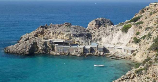 Πήδηξε από τη χαρά της με την πρόταση γάμου και βρήκε τραγικό θάνατο!