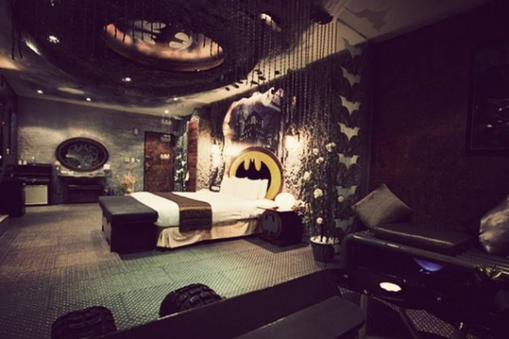 Batman-Hotel-suite-5-600x400