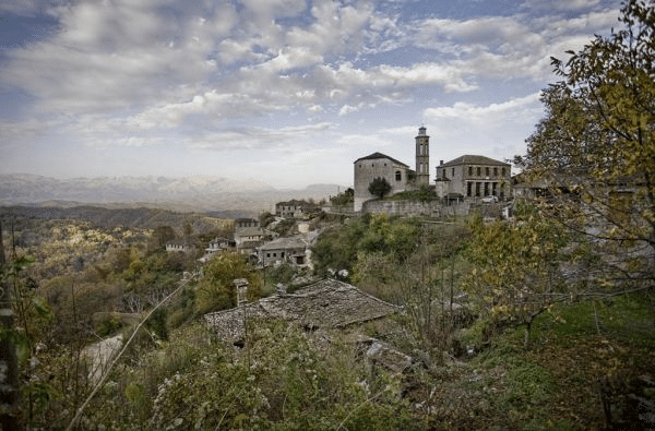 tilestwra.gr : big dikorfo2 Τα 11 πιο όμορφα ελληνικά χωριά. Αντέχετε τόσο ομορφιά;