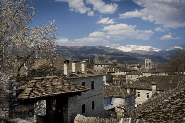 tilestwra.gr : big dilofo5 Τα 11 πιο όμορφα ελληνικά χωριά. Αντέχετε τόσο ομορφιά;