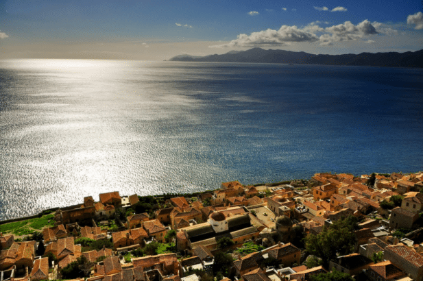 tilestwra.gr : big monemvasia3 Τα 11 πιο όμορφα ελληνικά χωριά. Αντέχετε τόσο ομορφιά;