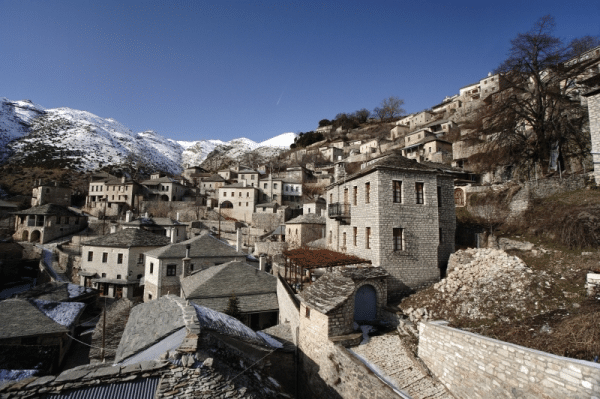 tilestwra.gr : big syrrako4 Τα 11 πιο όμορφα ελληνικά χωριά. Αντέχετε τόσο ομορφιά;