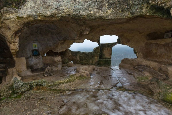 tilestwra.gr - Χριστιανική πόλη μέσα σε σπηλιές!