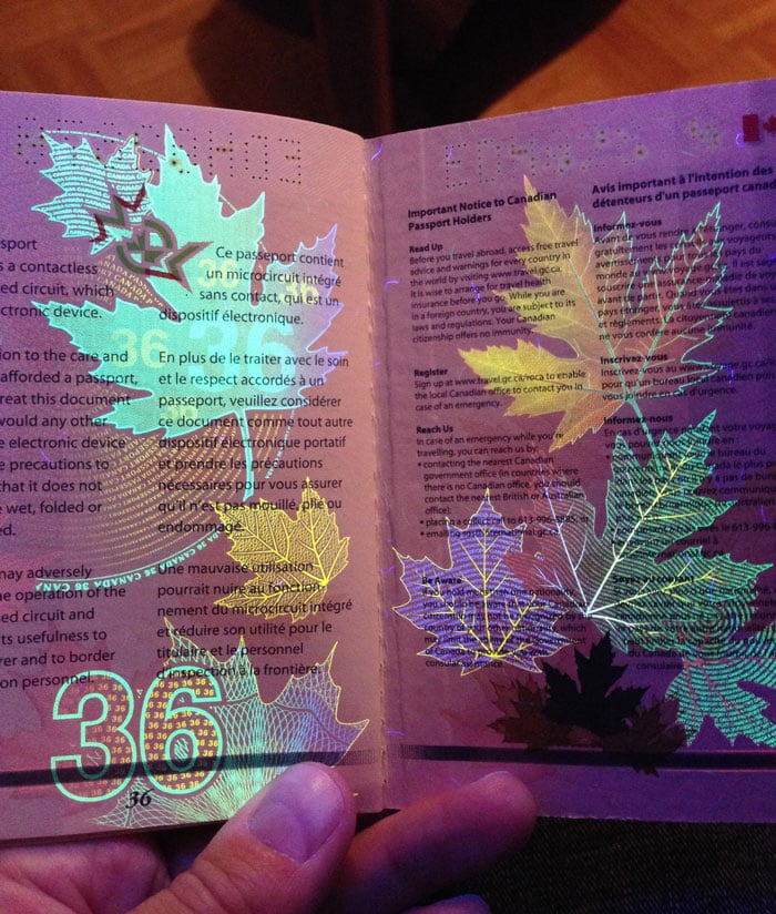 tilestwra.gr - To καναδικό διαβατήριο κρύβει ένα... φωτεινό μυστικό!