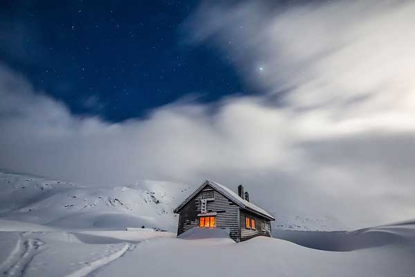 tilestwra.gr - Μοναχικά σπίτια σε χειμωνιάτικο σκηνικό!