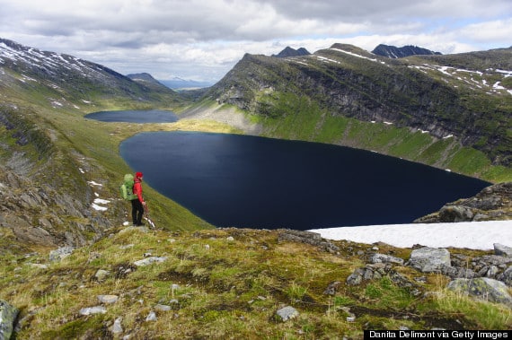 tilestwra.gr : o NORWAY LAKE 570 Γιατί η Νορβηγία είναι το ομορφότερο μέρος του κόσμου; Για 25 λόγους!!