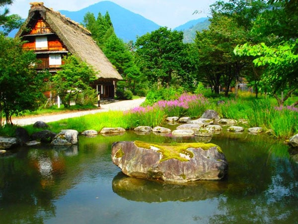 tilestwra.gr - Ogimachi: Σε αυτό το πανέμορφο χωριό επιτρέπεται να μείνεις 1 νύχτα!