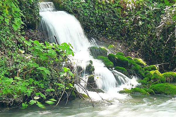 tilestwra.gr : spilaio aggiti 2 Ένα μαγευτικό υπόγειο ποτάμι στην Ελλάδα