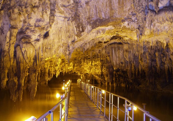tilestwra.gr : spilaio aggiti 5 Ένα μαγευτικό υπόγειο ποτάμι στην Ελλάδα