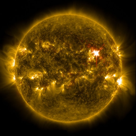 tilestwra.gr -10 εντυπωσιακά στοιχεία για τον ήλιο!