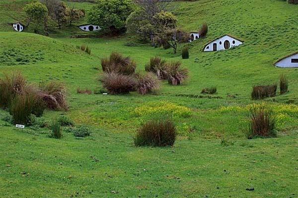 10 κτίρια που θυμίζουν σπίτια των Χόμπιτ