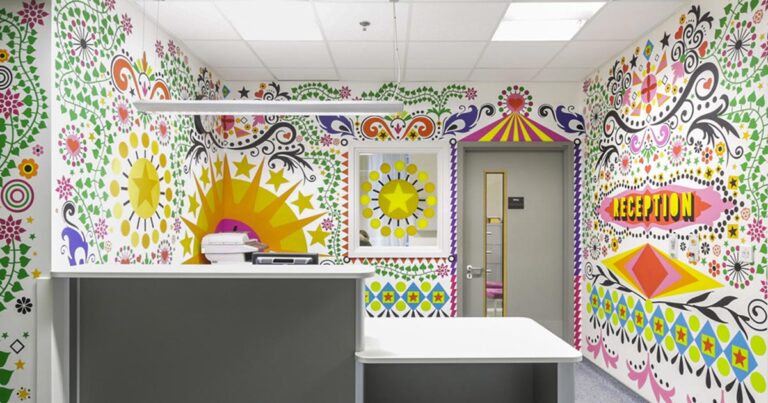 Απίθανα γκράφιτι σε τοίχους παιδικού νοσοκομείου!