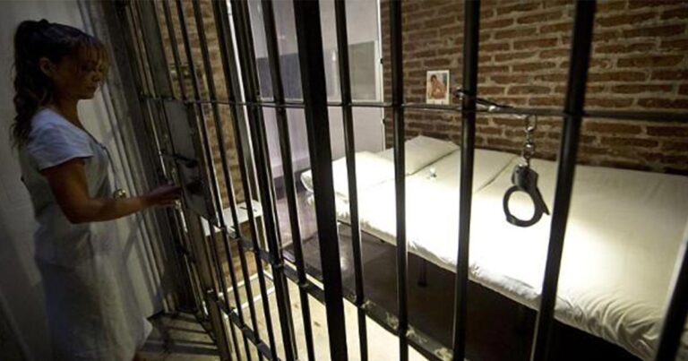 Η νέα μόδα που κάνει πάταγο στα ξενοδοχεία της “αγάπης” για παράνομα και μη ζευγάρια!