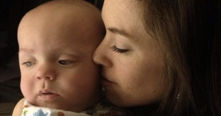 Ένας χρόνος ζωής ενός μωρού που γεννήθηκε πολύ πρόωρα