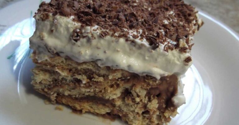 Απίθανη μπισκοτένια τούρτα σε μόλις 3 κινήσεις!