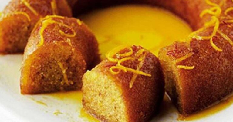 Γευστικότατο κέικ πορτοκαλιού με σιρόπι πορτοκαλιού!