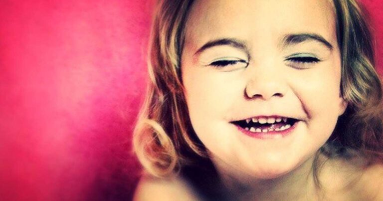 Τα μικρότερα αδέρφια είναι τα πιο αστεία (ή έτσι λένε)