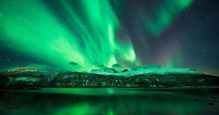 Δείτε τον μαγευτικό “χορό” του Βόρειου Σέλας στον ουρανό της Σουηδίας! (βίντεο)