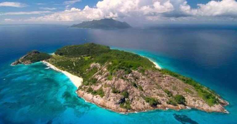 Ποια είναι τα 7 πράγματα που πρέπει να δει κάποιος τουρίστας στη Ελλάδα σύμφωνα με το περιοδικό TNT;