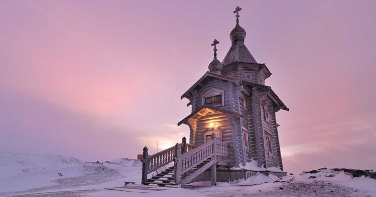 Η πιο απομονωμένη και μοναχική ορθόδοξη εκκλησία πάνω στο πλανήτη!