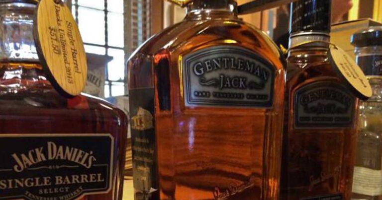 Η απίστευτη διαδικασία κατασκευής του διασημότερου Ουίσκι στο κόσμο Jack Daniel’s!