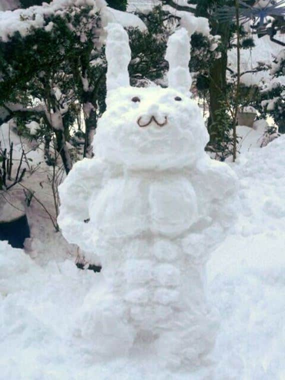 31 creative snow sculptures